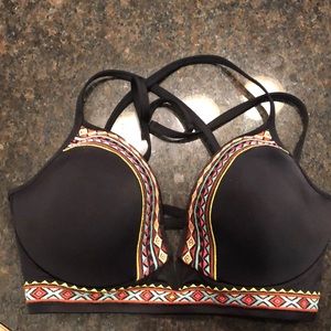 Shade & Shore bikini top. Size 36D.